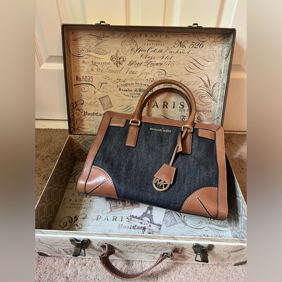 Michael Kors Dillon Dark Wash Denim and Brown Leather Crossbody w Dust Bag - Picture 7 of 8